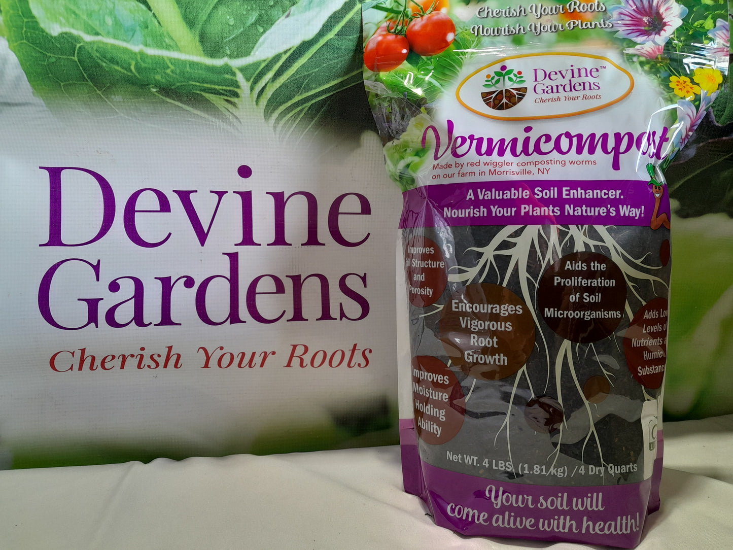 Front of 4 quart bag Devine Gardens worm castings vermicompost with logo